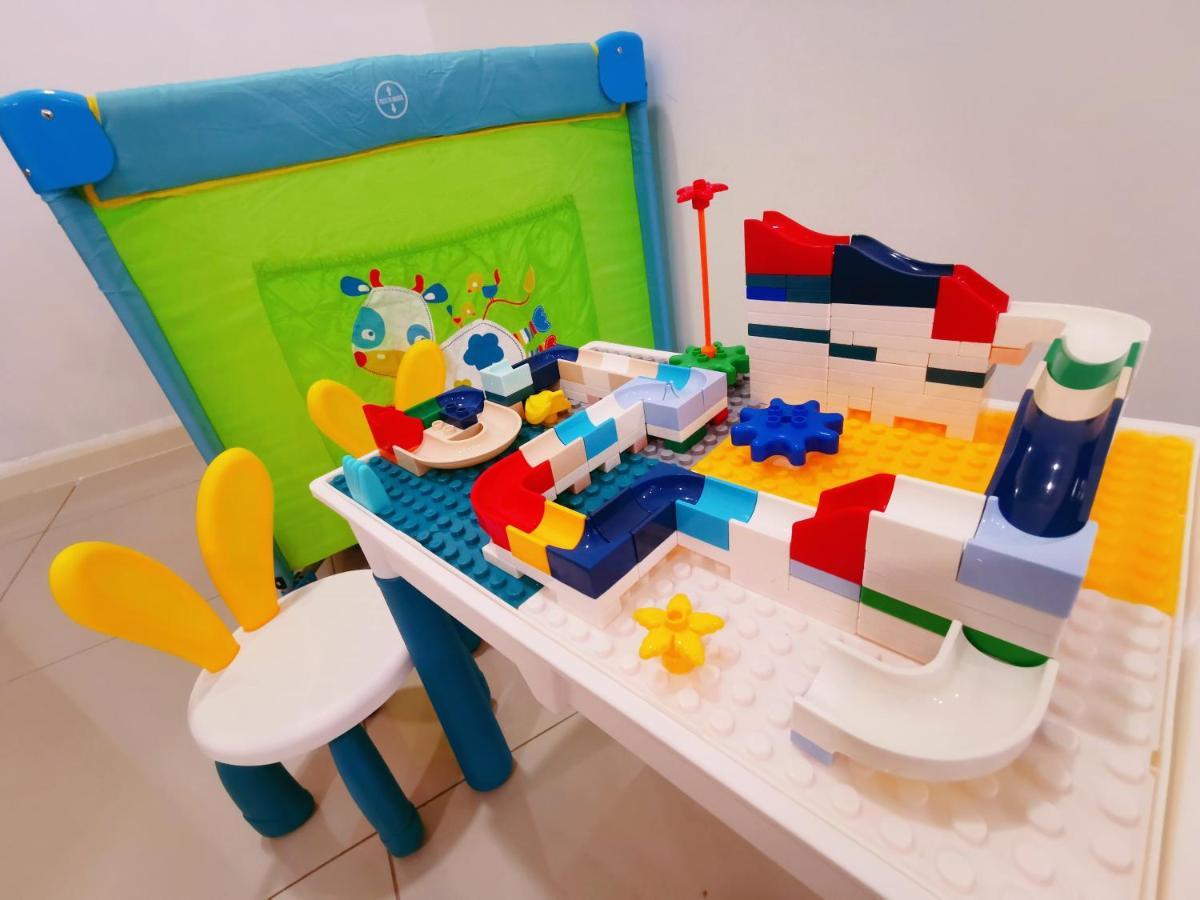Legoland-Happyrainbow Suite At D'Pristine-8Pax With Lakeview Nusajaya  Exterior photo